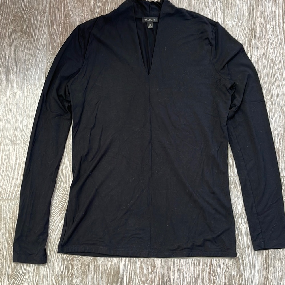 NWOT TALBOTS LONG SLEEVE BLACK TOP SZ XS